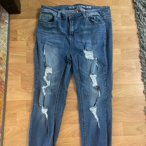 Vanilla Star Mid Rise Jeans Size 14